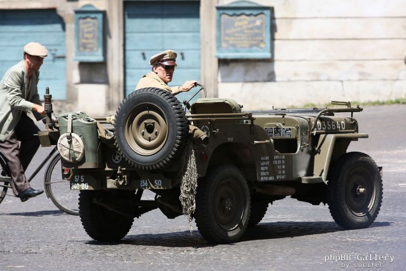 Hugh Laurie - Filming 'Catch 22', 02. August In Viterbo, Italy