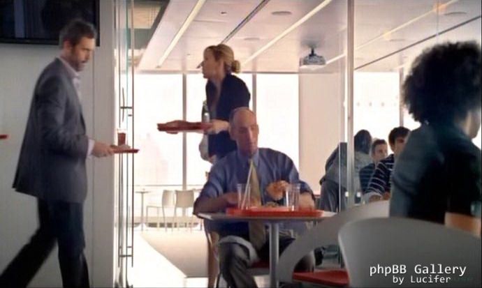 Hugh Laurie - Commercial - Mediaset Premium - take by m-ouse