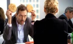 Hugh Laurie - Commercial - Mediaset Premium - take by m-ouse