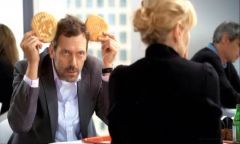 Hugh Laurie - Commercial - Mediaset Premium - take by m-ouse